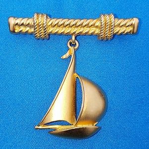 Goldtone Sailboat Brooch Pin Vintage